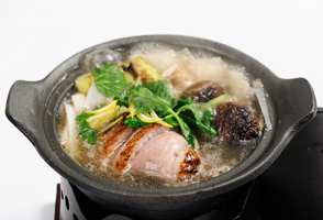 新和食 「炎の香り」合鴨と焼き葱小鍋